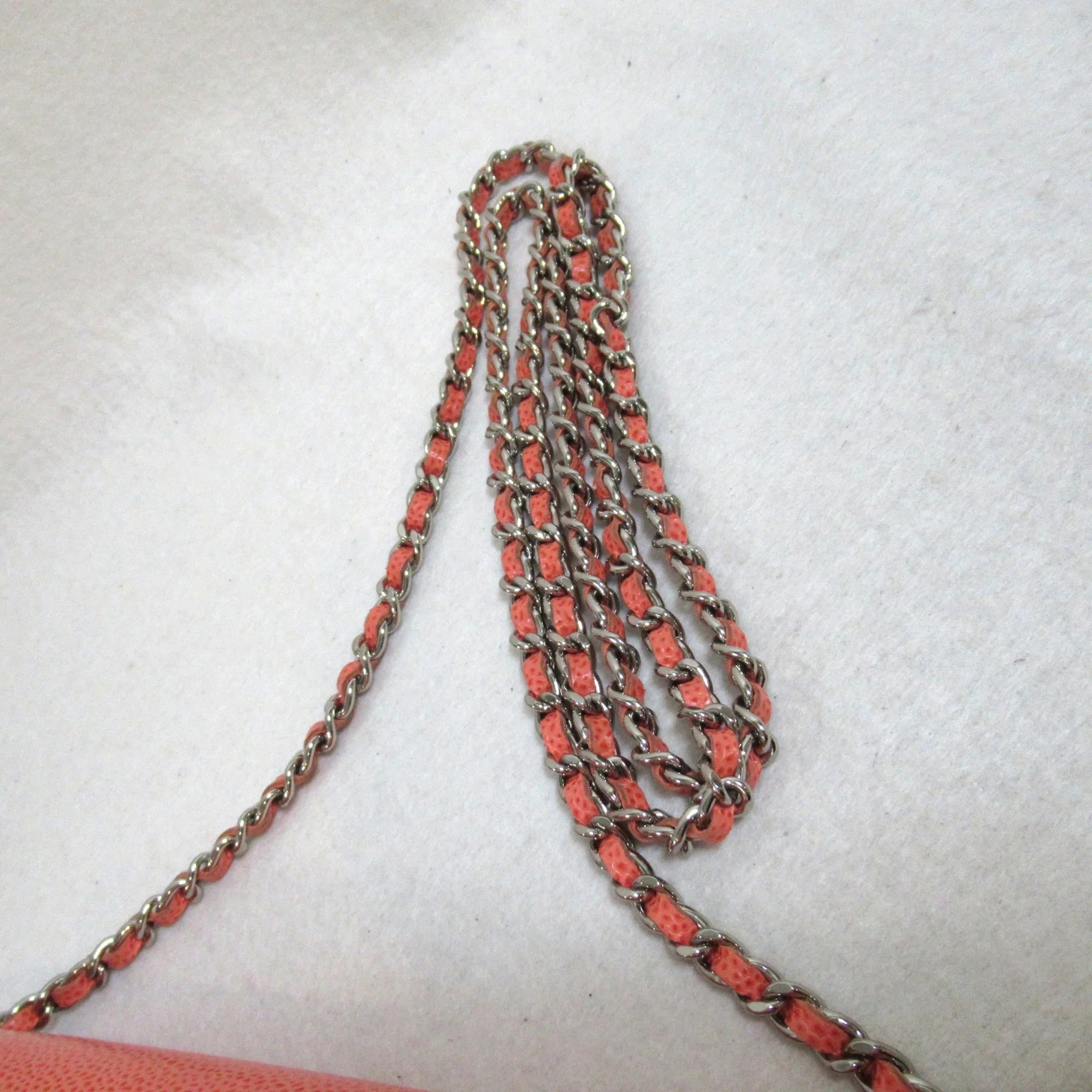 CHANEL wallet (Grained Chain Pre-Owned Calf) (Good) Caviar Skin Pink
