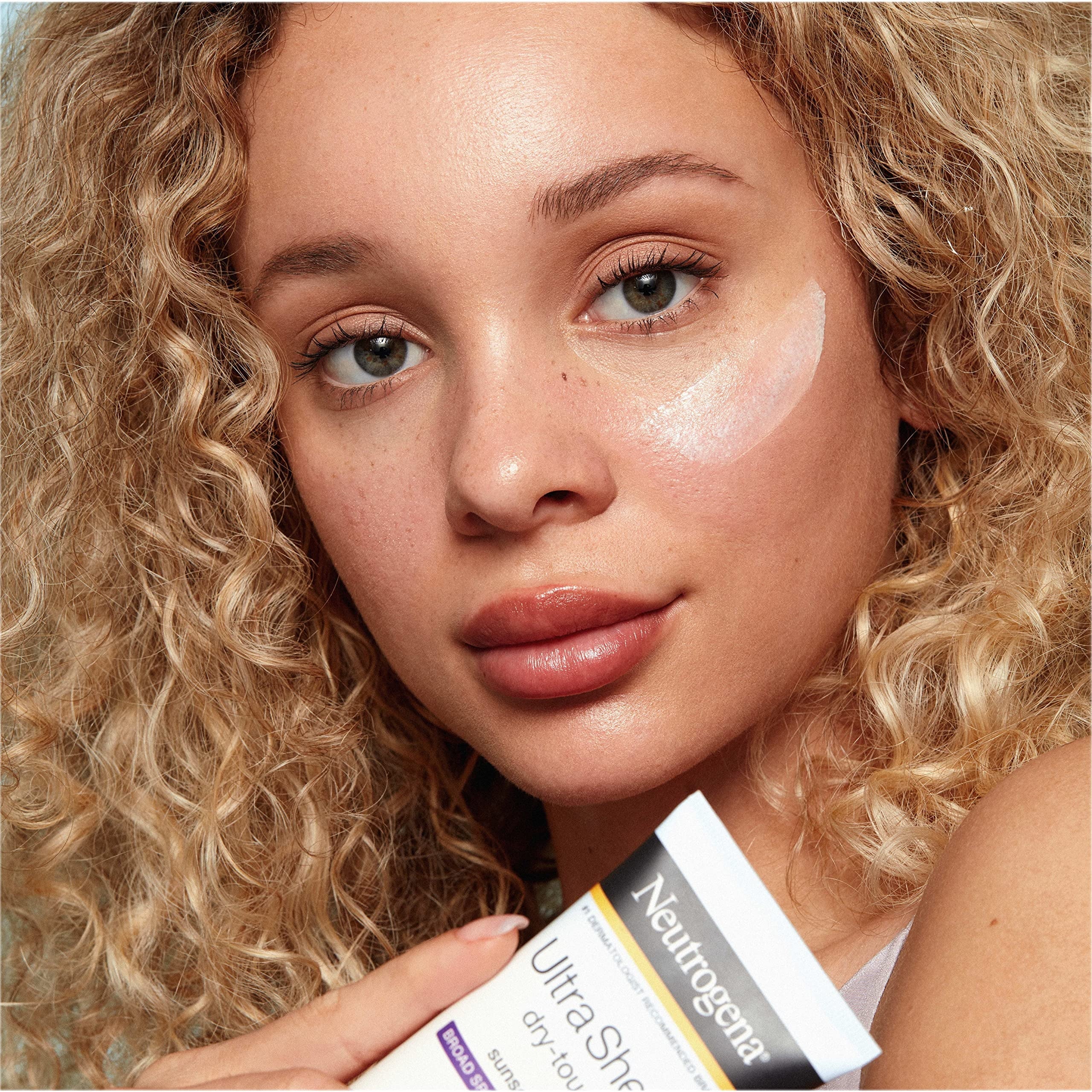 Protection, Water Spectrum Oxybenzone-Free, Spf 3 Travel Size, Resistant, Neutrogena Pack Broad Uva/Uvb Sunscreen Sheer Of Fl. Dry-Touch 30 3 Non-Greasy, Non-Comedogenic, Ultra Oz, Lotion,
