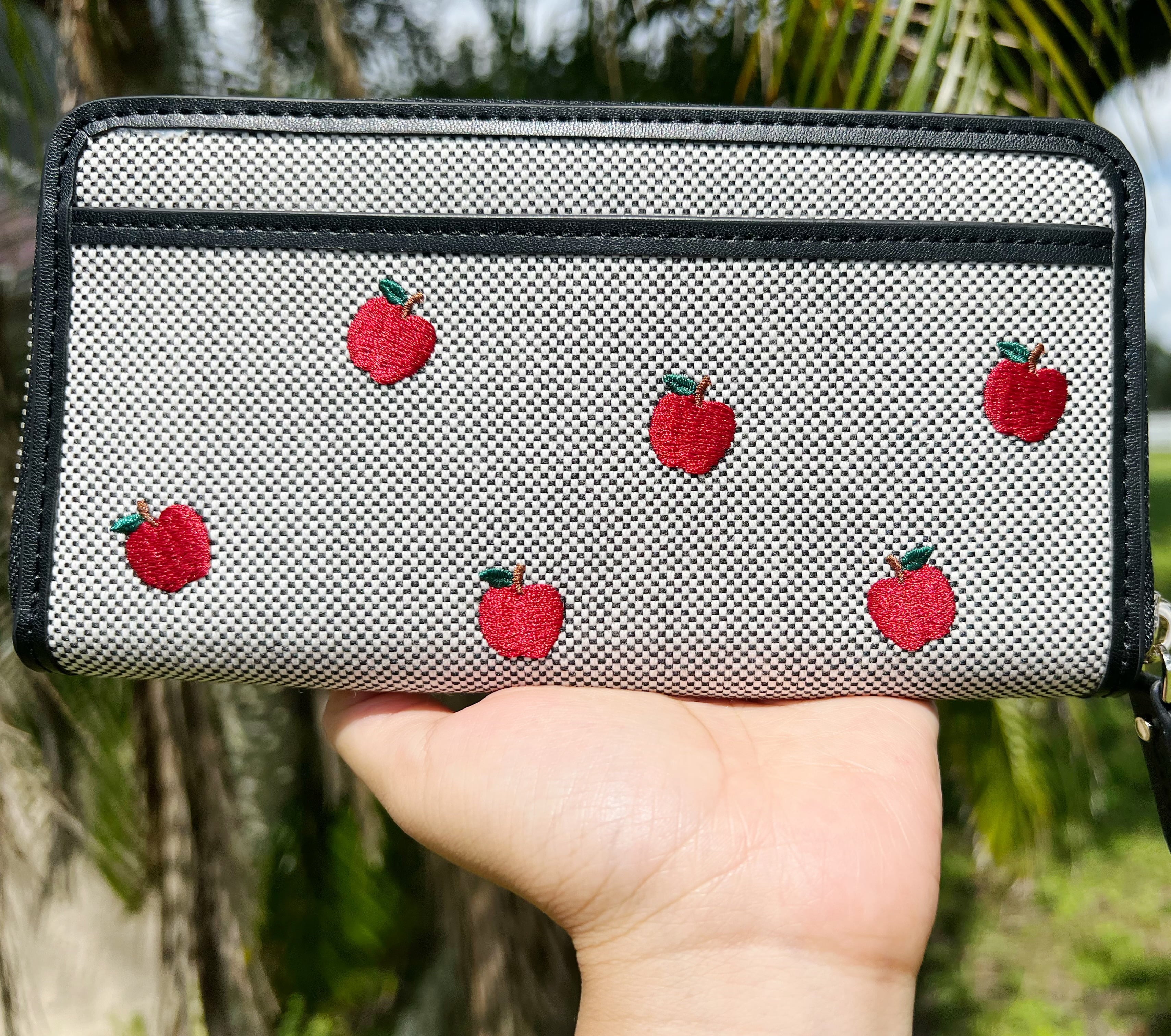 Embroidered Kate Multi Toss Apple Spade Ella Black Zip Wallet Continental Large