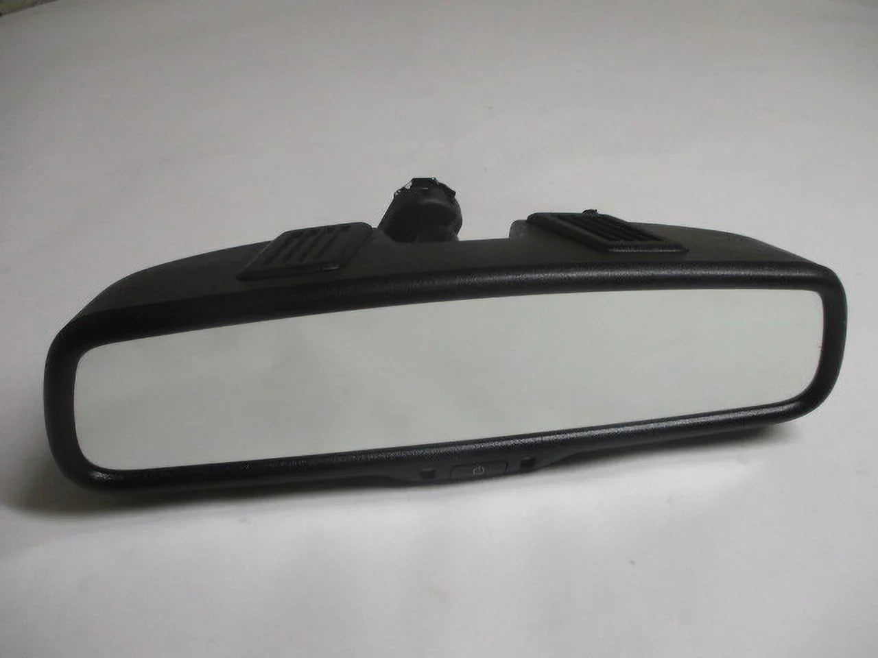 Caliber Ram Mirror Rear Dim View LKQ 1500 OEM Pre-Owned Auto Dimming Dodge w/Automatic (Good)