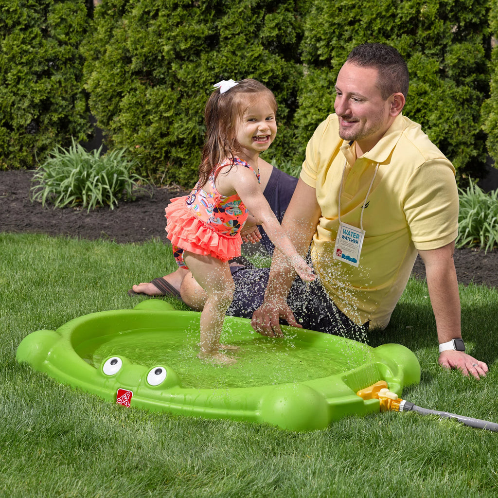 Toddlers for Plastic Pad Water Splash Step2 Green Playset Waterbug Outdoor