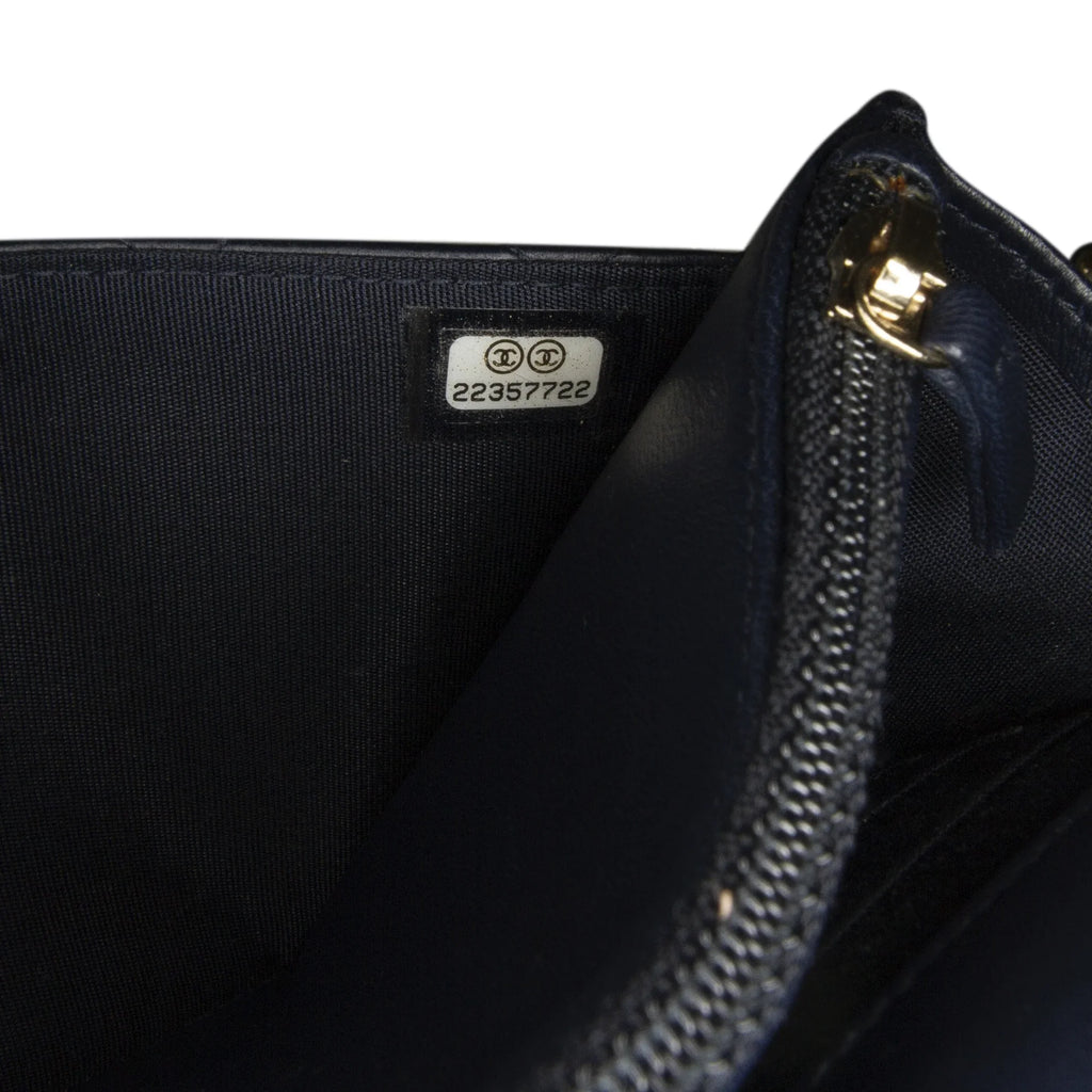 (Good) Lambskin Pre-Owned Leather Crossbody Wallet On Blue Bag Unisex Authenticated Chanel Boy Chain
