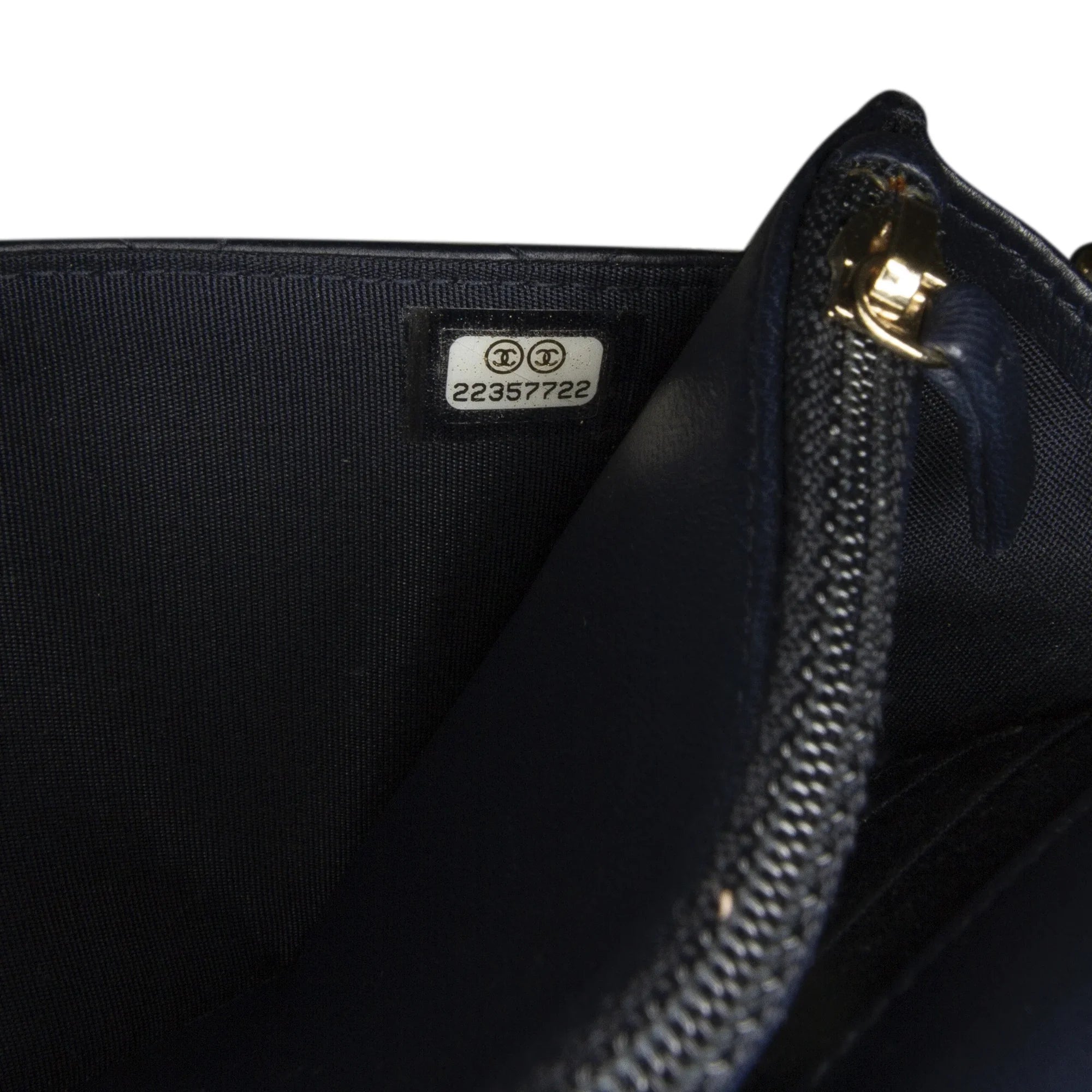 (Good) Lambskin Pre-Owned Leather Crossbody Wallet On Blue Bag Unisex Authenticated Chanel Boy Chain