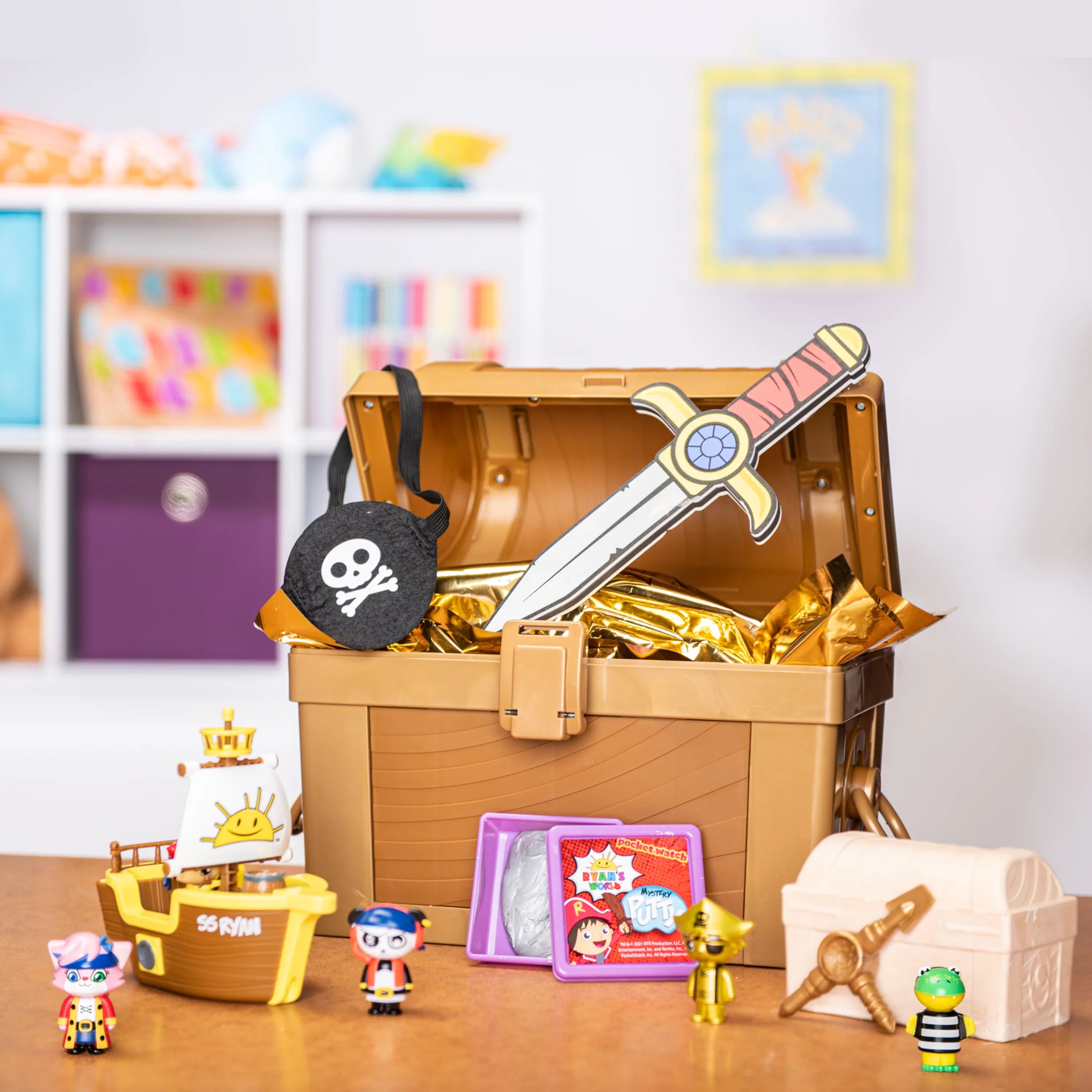 Mystery Micro Treasure Toy Ryan`s Ryans World Cap`n Chest