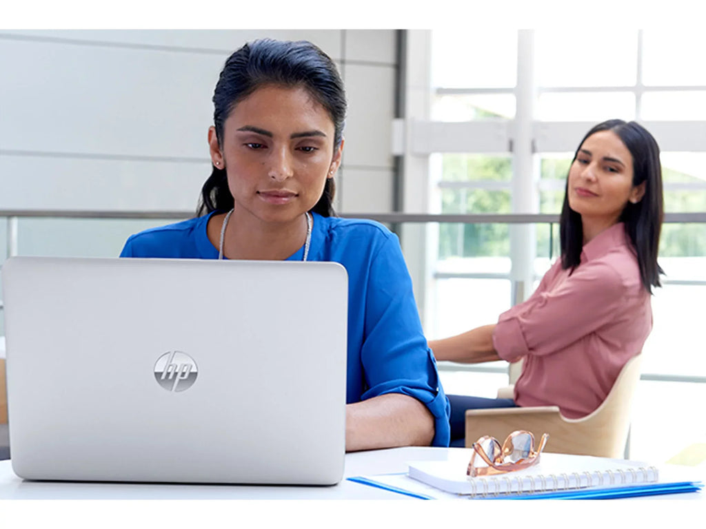 Reader, Intel NVMe HP Wi-Fi, Core Display, Bluetooth, Upto HDMI, Windows HD i5-1135G7 15 SSD, 4.2GHz, 512GB 32GB Notebook, 15.6" Card RAM, 10 Pro