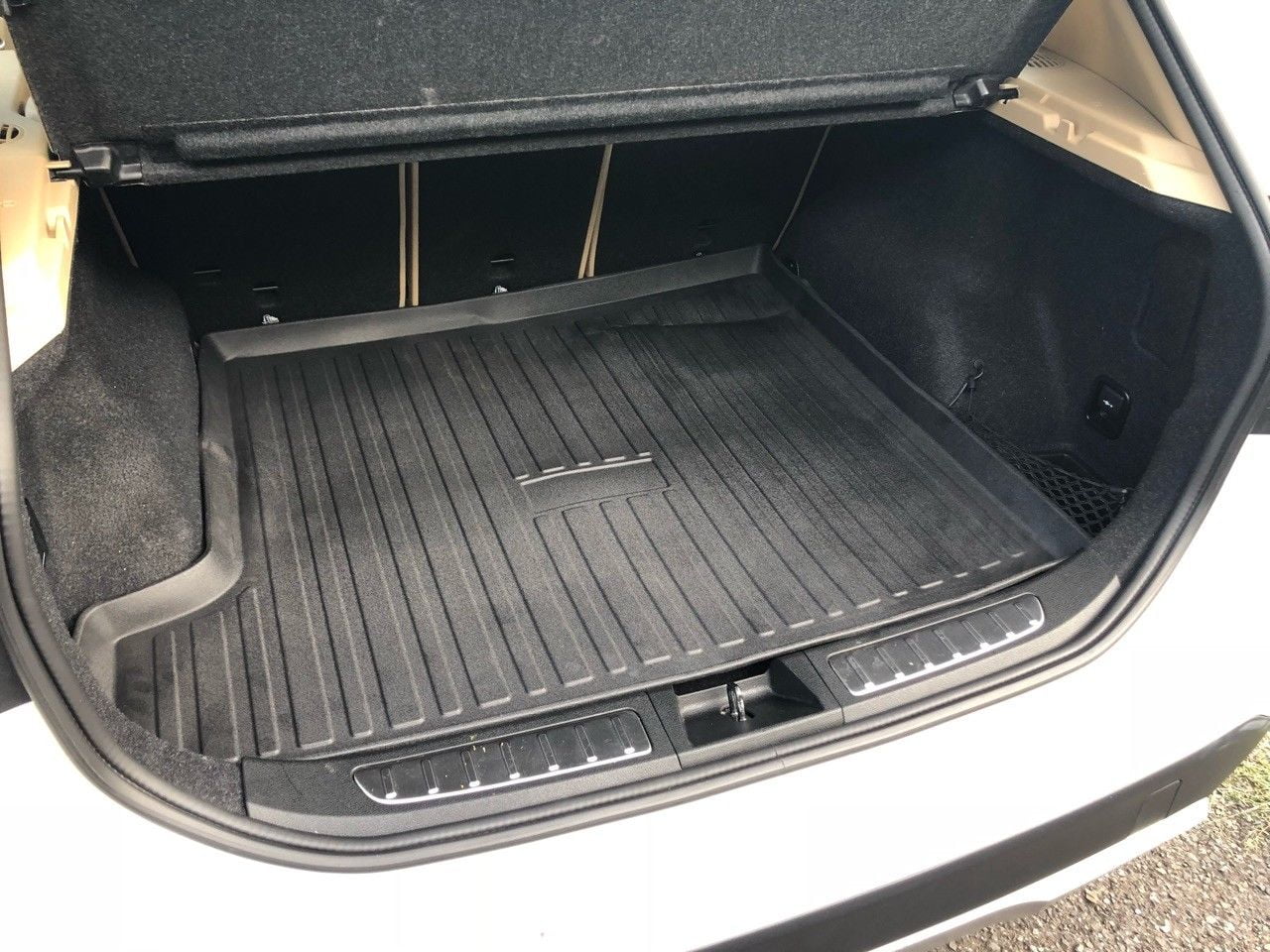 Tray Rubber Trunk for BMW Cargo X1 Liner Measured Laser 2013-2015