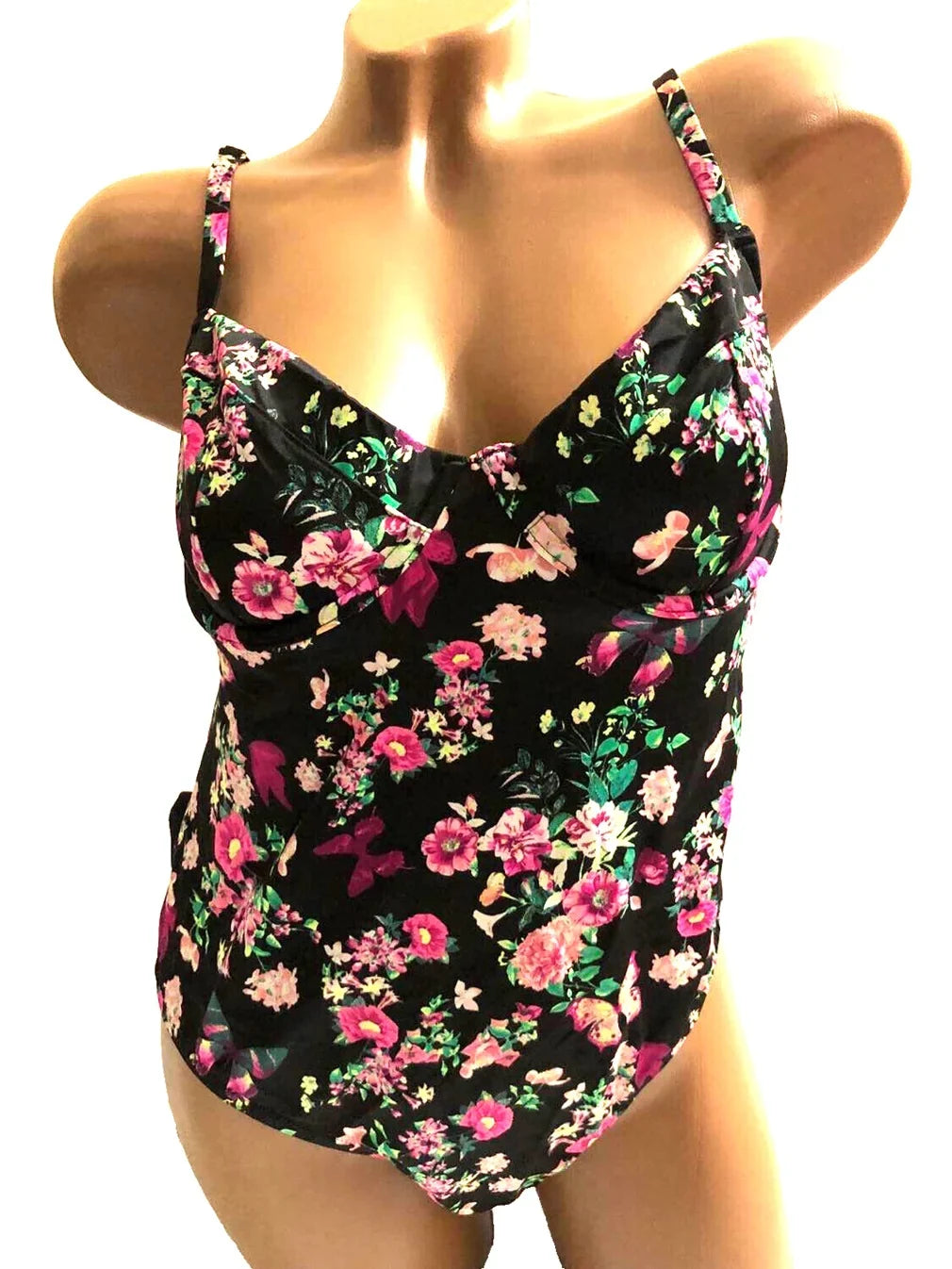 Secret Piece Wicked One X-Large NWT Size Swimsuit Black Victoria's Floral