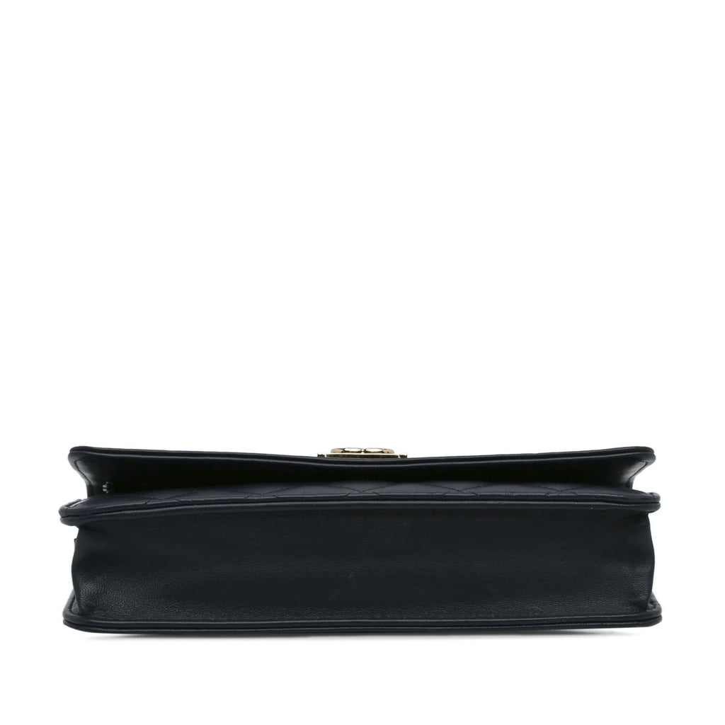 (Good) Lambskin Pre-Owned Leather Crossbody Wallet On Blue Bag Unisex Authenticated Chanel Boy Chain