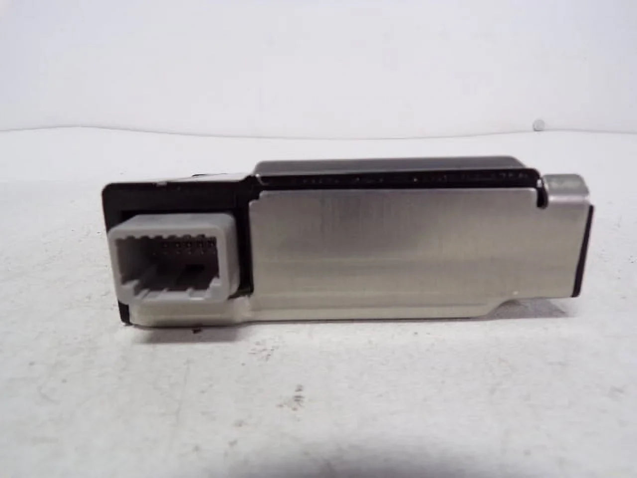 Camera (Good) Lane OEM Warning Pre-Owned 17 Departure Mounted LKQ 19 Prius Roof Toyota 18 20