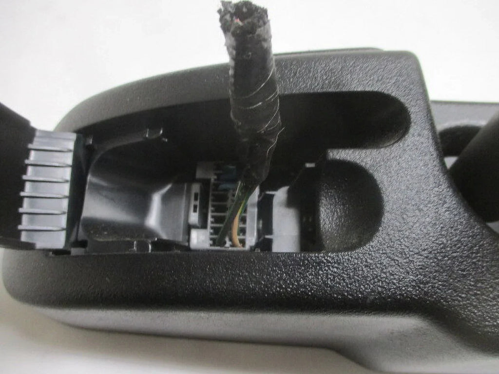 Caliber Ram Mirror Rear Dim View LKQ 1500 OEM Pre-Owned Auto Dimming Dodge w/Automatic (Good)
